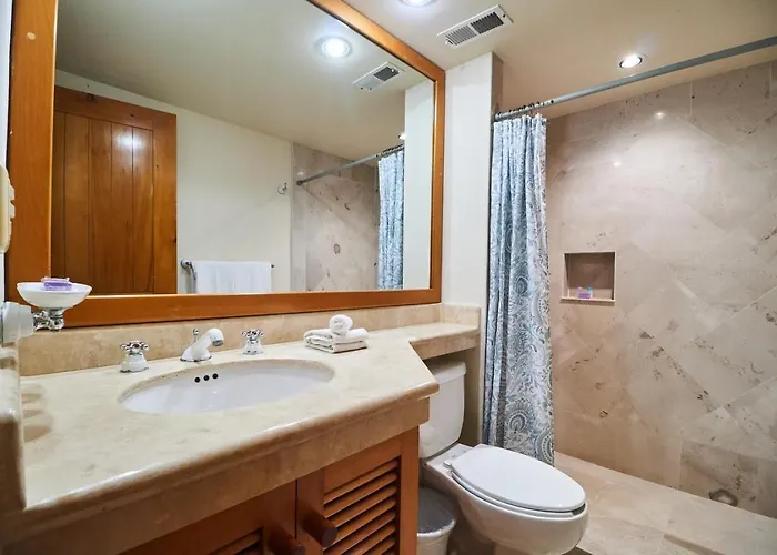 Apartment Beachfront Appt With Amazing Pool In Pto Aventuras